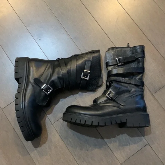 FRYE LEATHER BOOTS. MADE IN ITALY. GREAT CONDITION - Picture 4 of 10